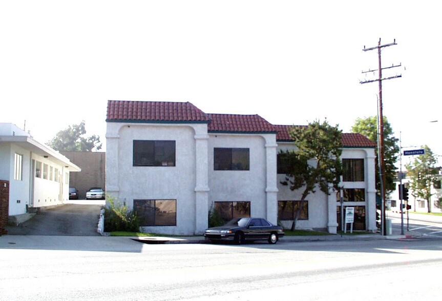 3800 La Crescenta Ave, La Crescenta, CA à louer - Photo de l’immeuble – Image 2 sur 5