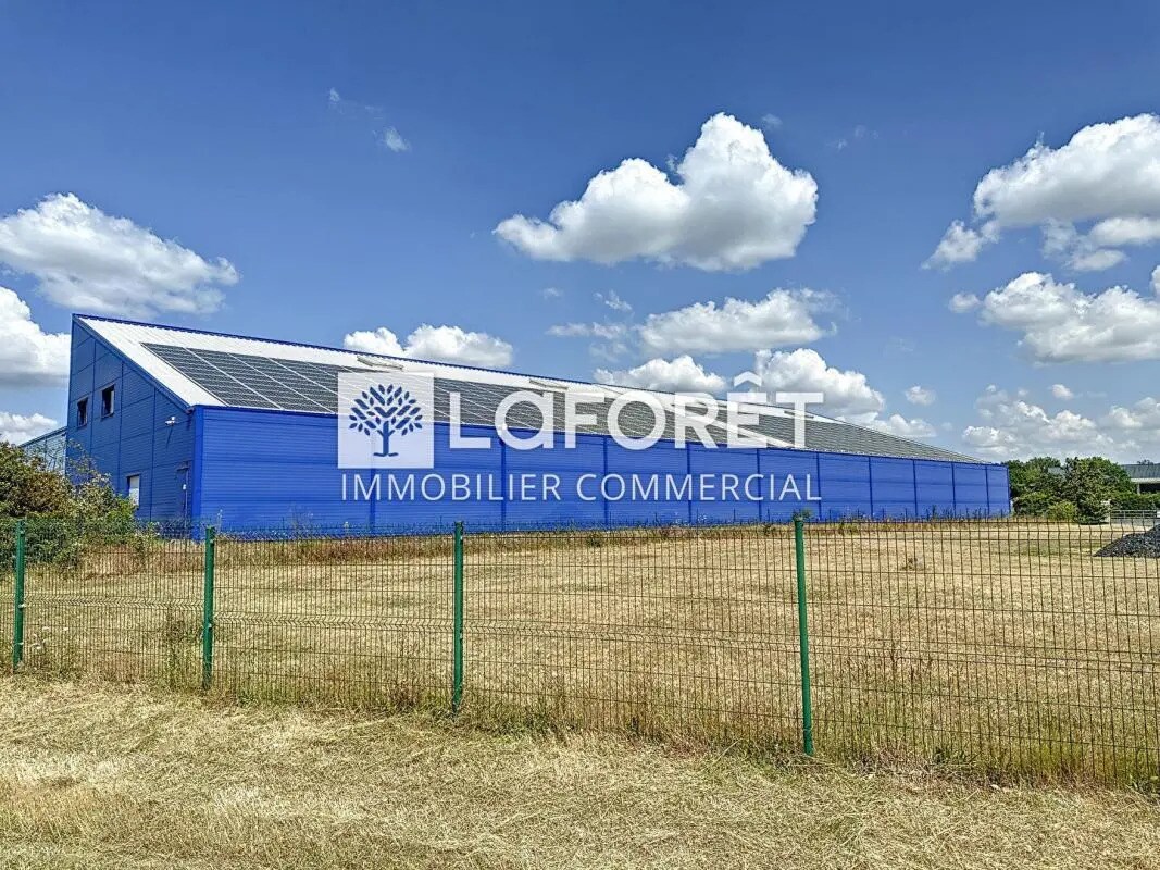 Local d'activités dans  à vendre Photo de l’immeuble– Image 1 sur 28