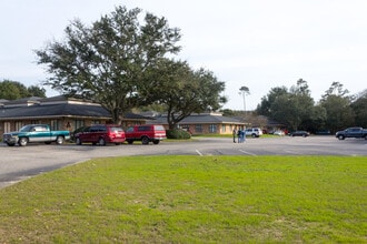 6706 N 9th Ave, Pensacola, FL à louer Photo intérieure– Image 2 sur 6
