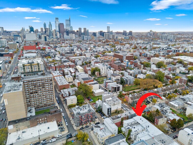 1305 N 15th St, Philadelphia, PA à vendre - Photo de l’immeuble – Image 2 sur 38