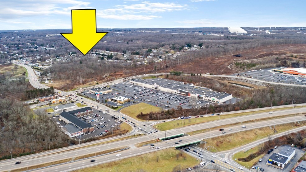 1360-1362 Atwood Ave, Johnston, RI à louer - Aérien – Image 2 sur 13