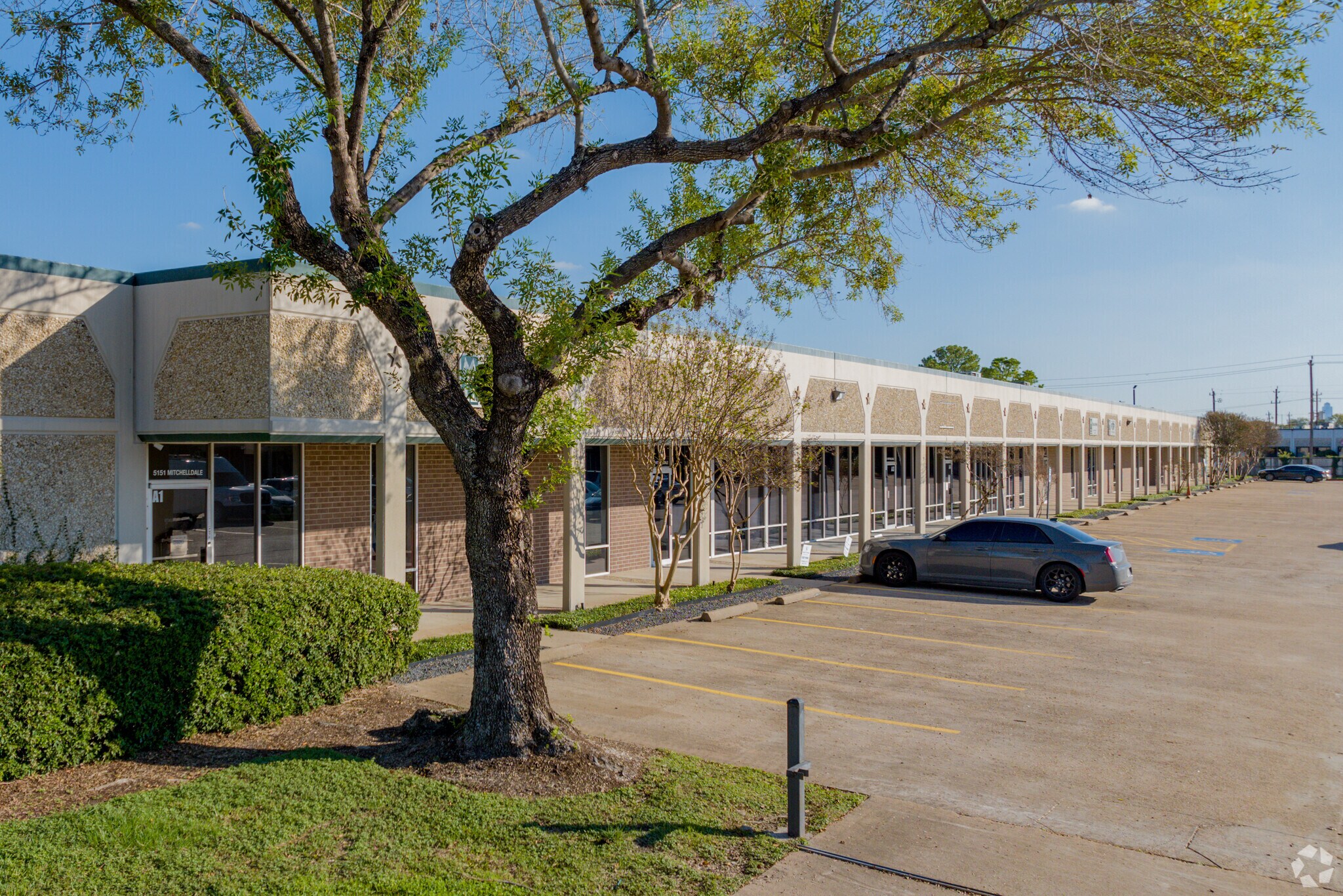 5151 Mitchelldale St, Houston, TX à louer Photo principale– Image 1 sur 24