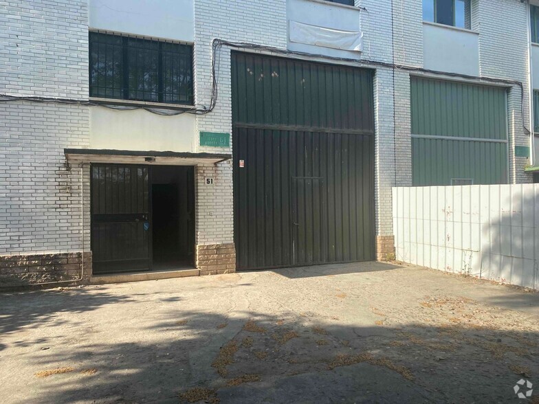Industriel/Logistique dans San Fernando de Henares, Madrid à louer - Photo de l’immeuble – Image 1 sur 11