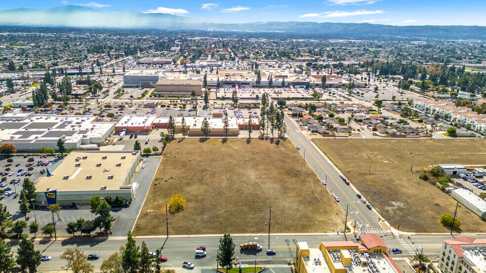 5151 Arrow hwy, Montclair, CA à vendre - Photo de l’immeuble – Image 3 sur 5