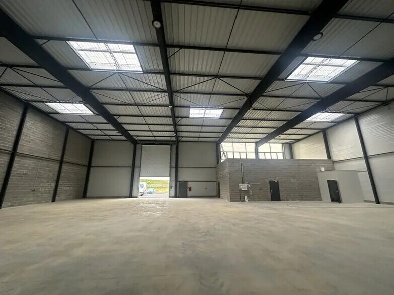 Industriel/Logistique dans Chartres à vendre - Photo intérieure – Image 2 sur 12