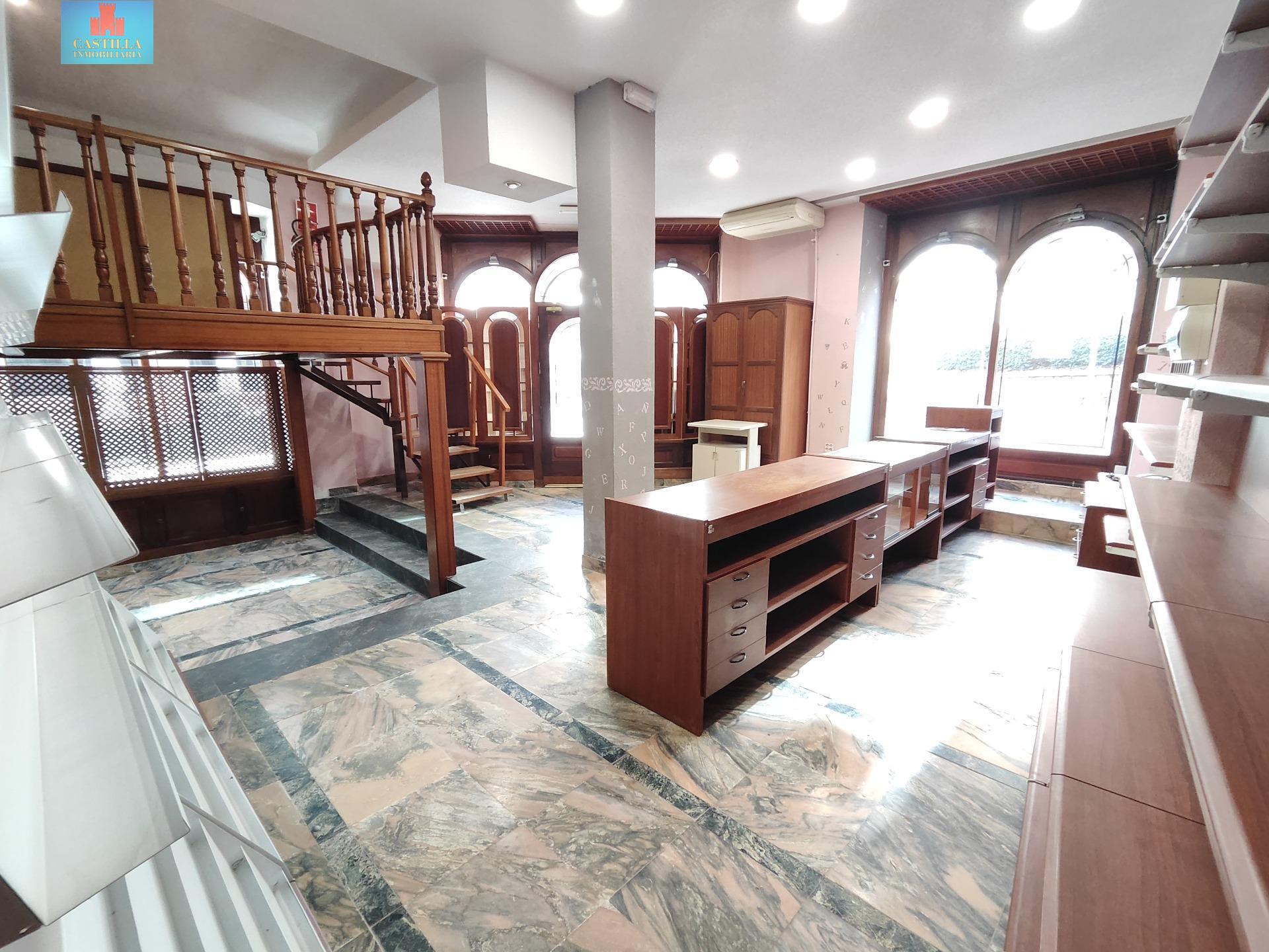 Local commercial dans Ávila, Ávila à louer Photo principale– Image 1 sur 4