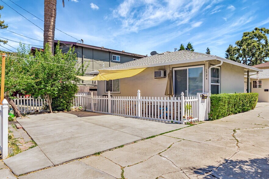 1522 Hudson St, Redwood City, CA à vendre - Photo de l’immeuble – Image 3 sur 25
