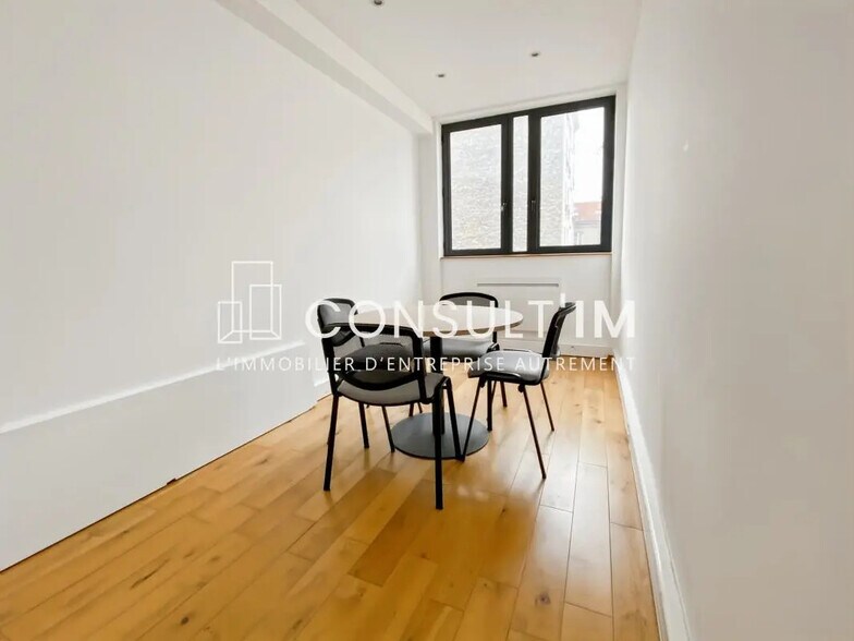 Bureau dans Paris à louer - Photo de l’immeuble – Image 3 sur 9