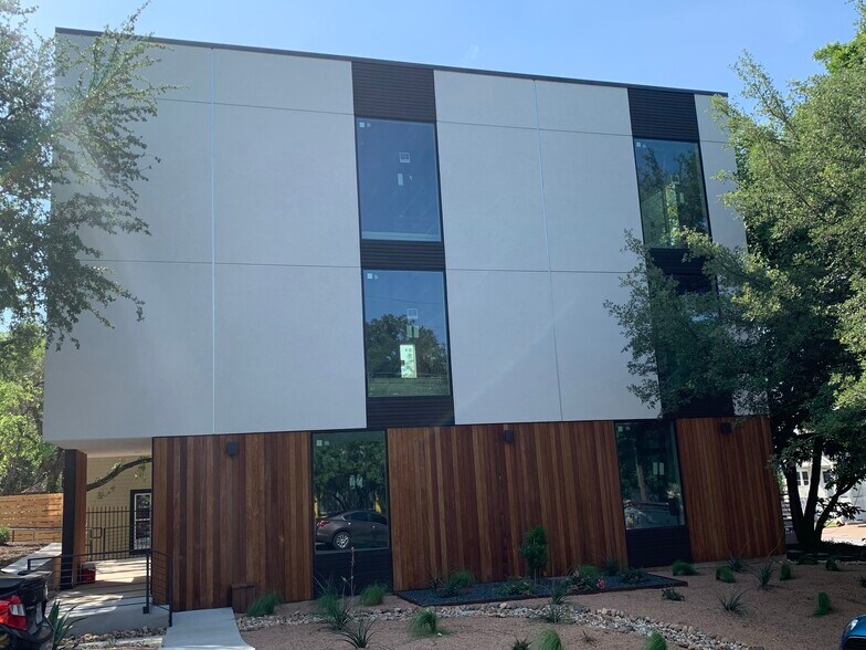 2208 Lake Austin Blvd, Austin, TX à vendre - Photo de l’immeuble – Image 3 sur 82