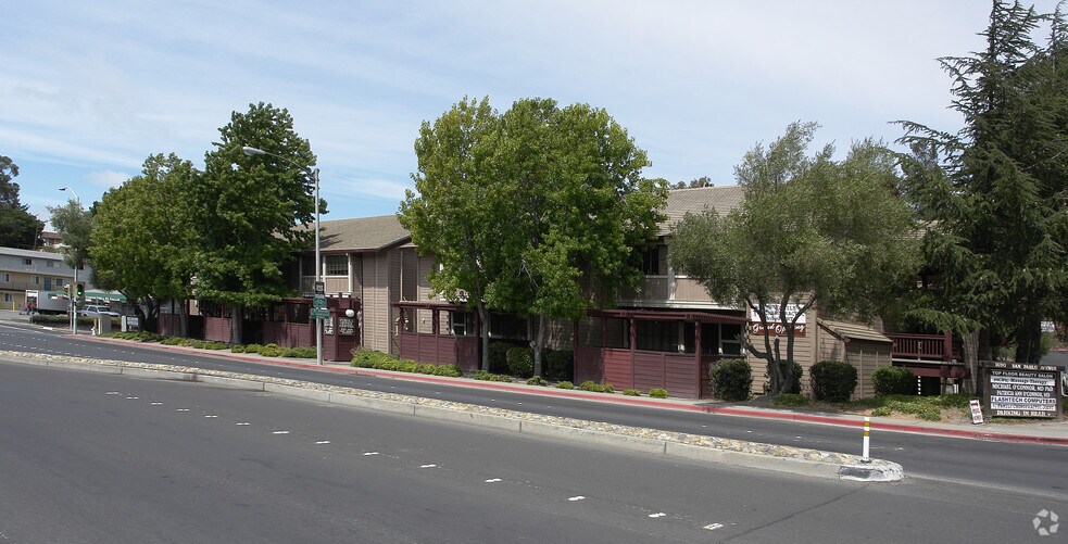 1660-1690 San Pablo Ave, Pinole, CA à louer - Photo de l’immeuble – Image 3 sur 23