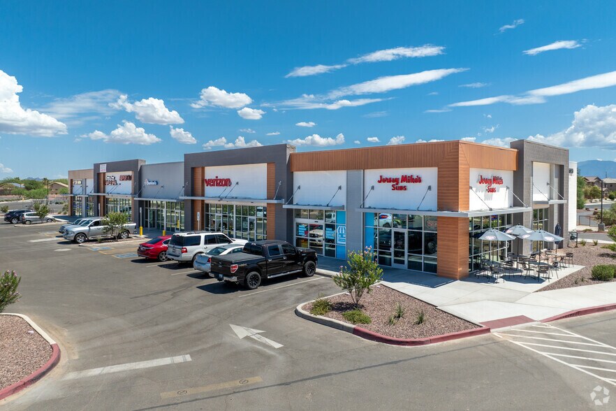 Gladden Farms Shopping Center portefeuille de 3 biens à vendre sur LoopNet.fr - Photo de l’immeuble – Image 3 sur 17