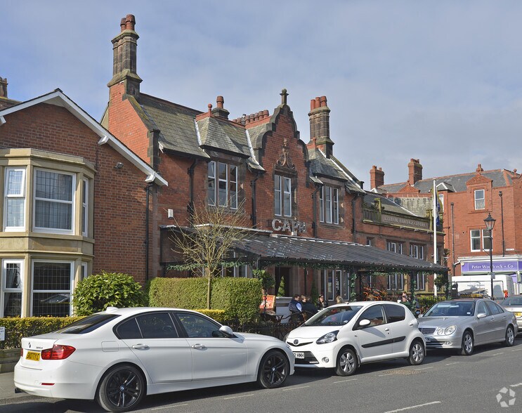 4 Dicconson Ter, Lytham St Annes à louer - Photo de l’immeuble – Image 2 sur 11