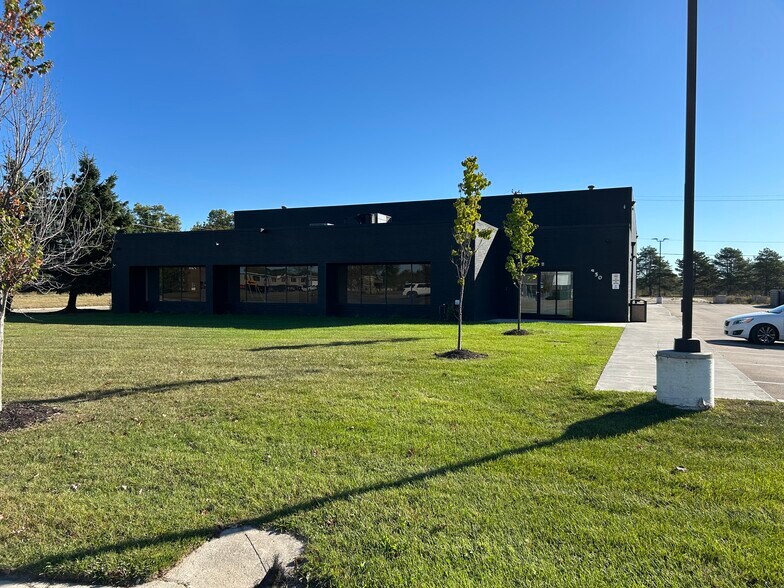 850 Glaspie St, Oxford, MI à vendre - Photo principale – Image 2 sur 22