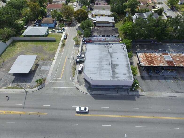 4760 NW 17th Ave, Miami, FL à vendre - Aérien – Image 2 sur 14
