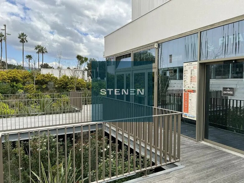Local commercial dans La Ciotat à louer - Photo de l’immeuble – Image 3 sur 21
