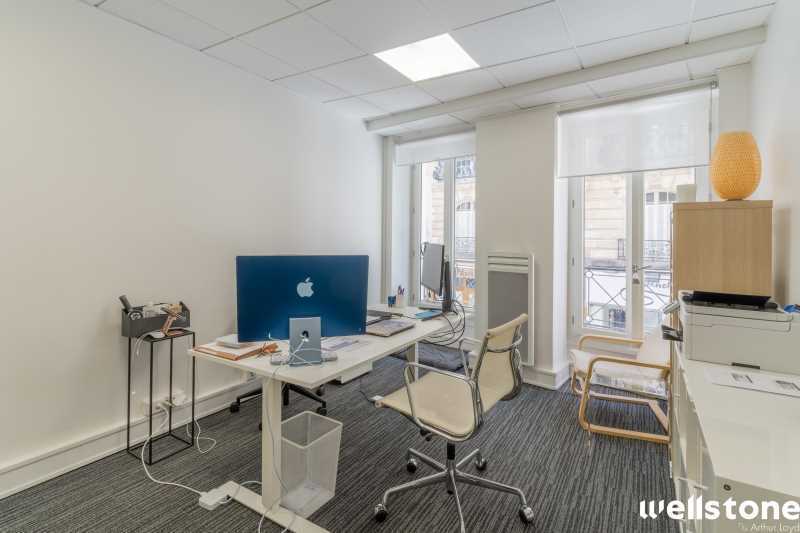 8 Rue Du Colisée, Paris à louer Photo intérieure– Image 1 sur 10