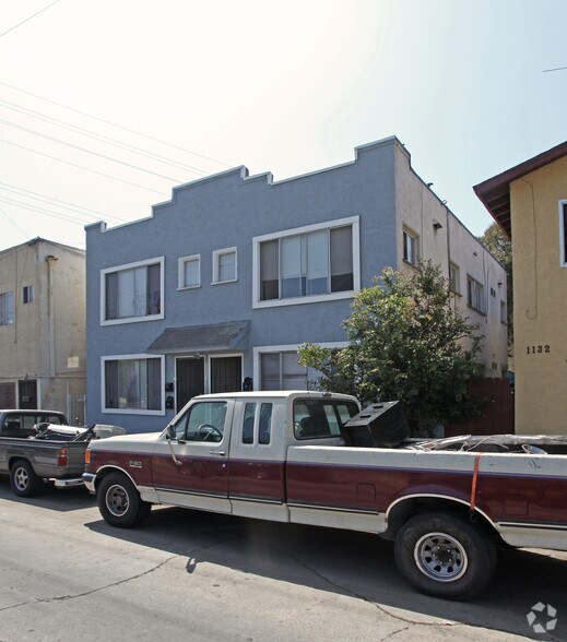 1136 E Alhambra Ct, Long Beach, CA à vendre - Photo de l’immeuble – Image 2 sur 3