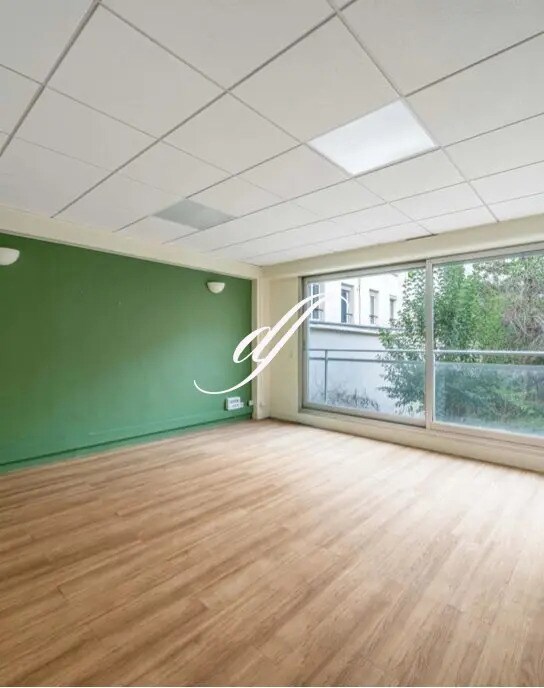 Local commercial dans Paris à vendre Photo intérieure– Image 1 sur 6