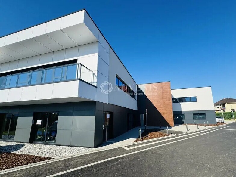 Bureau dans Brumath à vendre - Photo de l’immeuble – Image 2 sur 8