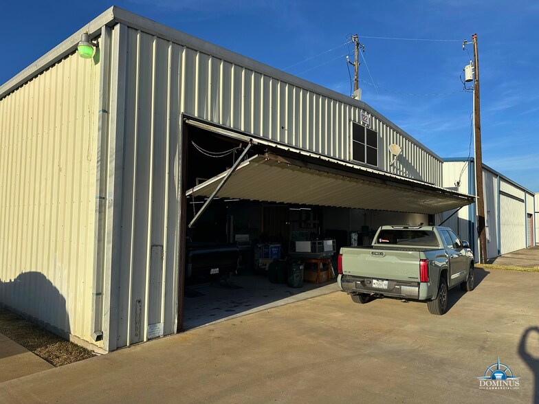 122 Aviator Dr, Fort Worth, TX à vendre - Photo de l’immeuble – Image 3 sur 12
