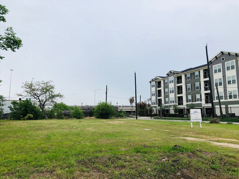 1913 Napoleon St, Houston, TX à vendre - Photo de l’immeuble – Image 1 sur 4