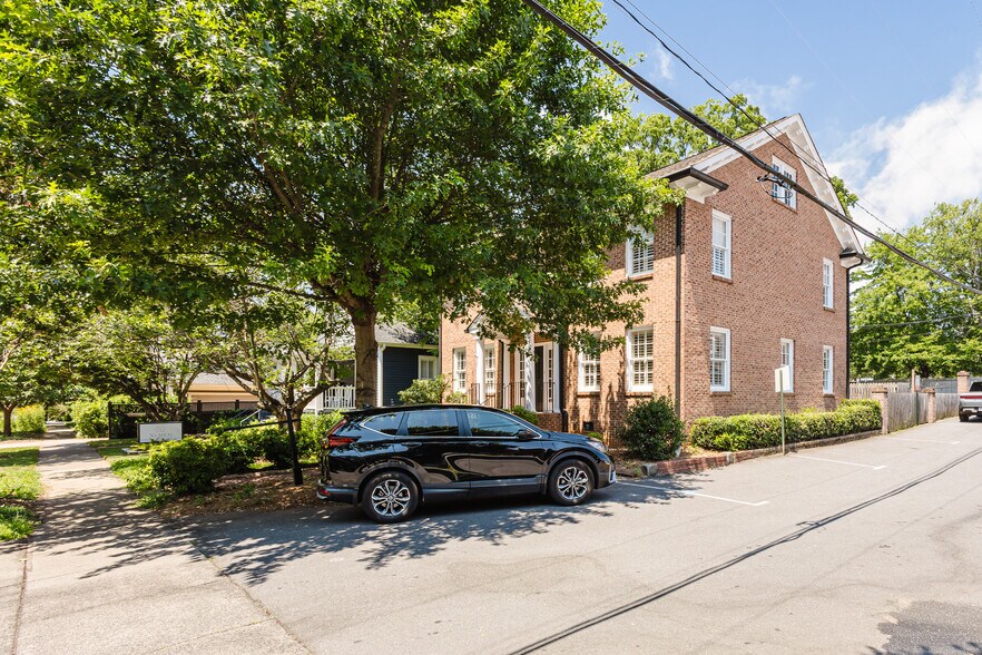 1814 Euclid Ave, Charlotte, NC à louer - Photo de l’immeuble – Image 2 sur 45