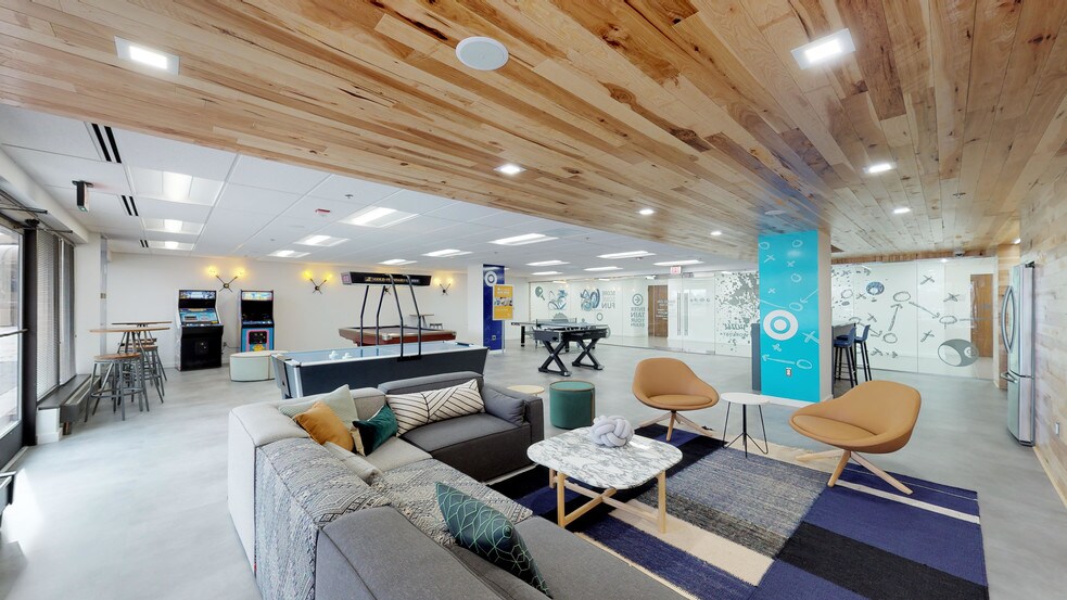 13873 Park Center Rd, Herndon, VA à louer - Numérisation 3D Matterport – Image 2 sur 42