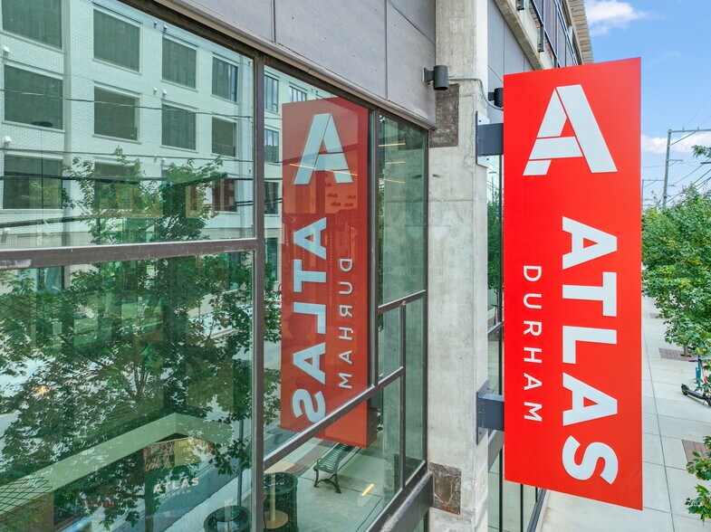 321 W Corporation St, Durham, NC à louer - Photo de l’immeuble – Image 2 sur 11