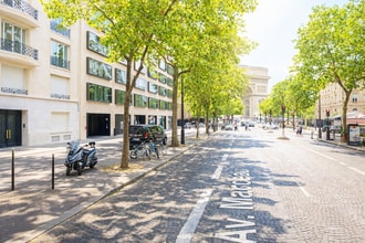 81 Avenue Marceau, Paris à louer Photo intérieure– Image 1 sur 17