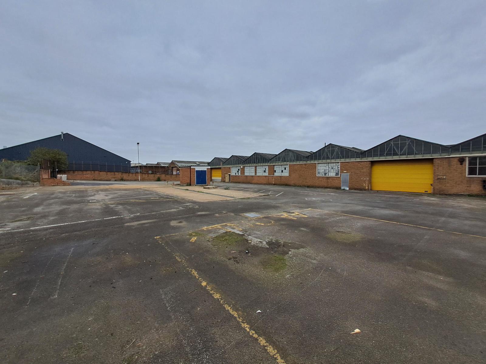 Gladstone Rd, Northampton à louer Photo de l’immeuble– Image 1 sur 4