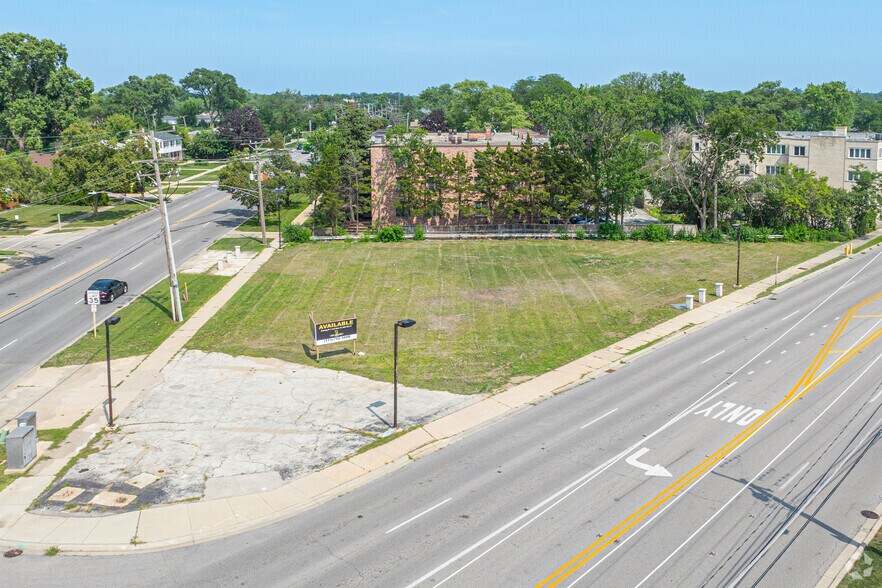 969 N Northwest Hwy, Park Ridge, IL à vendre - Photo de l’immeuble – Image 1 sur 1
