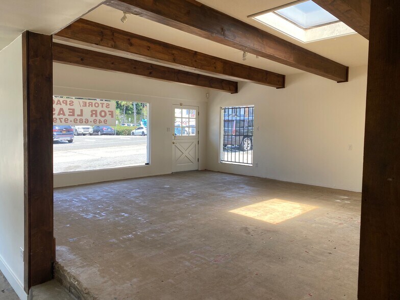 314-322 N Old Newport Blvd, Newport Beach, CA à louer - Photo de l’immeuble – Image 3 sur 6