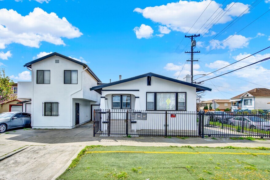 3038 35th Ave, Oakland, CA à vendre - Photo principale – Image 1 sur 12