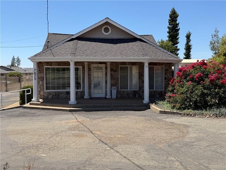 7671 Skyway, Paradise, CA à vendre - Photo de l’immeuble – Image 2 sur 31