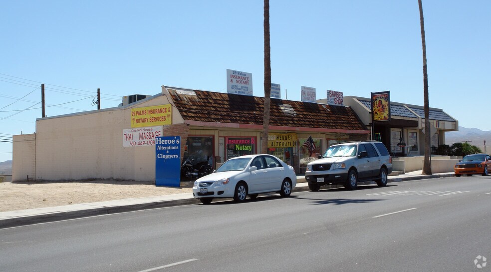 5777 Adobe Rd, Twentynine Palms, CA à louer - Photo de l’immeuble – Image 2 sur 4