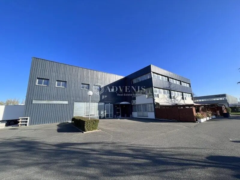 Bureau dans Trappes à vendre Photo de l’immeuble– Image 1 sur 8