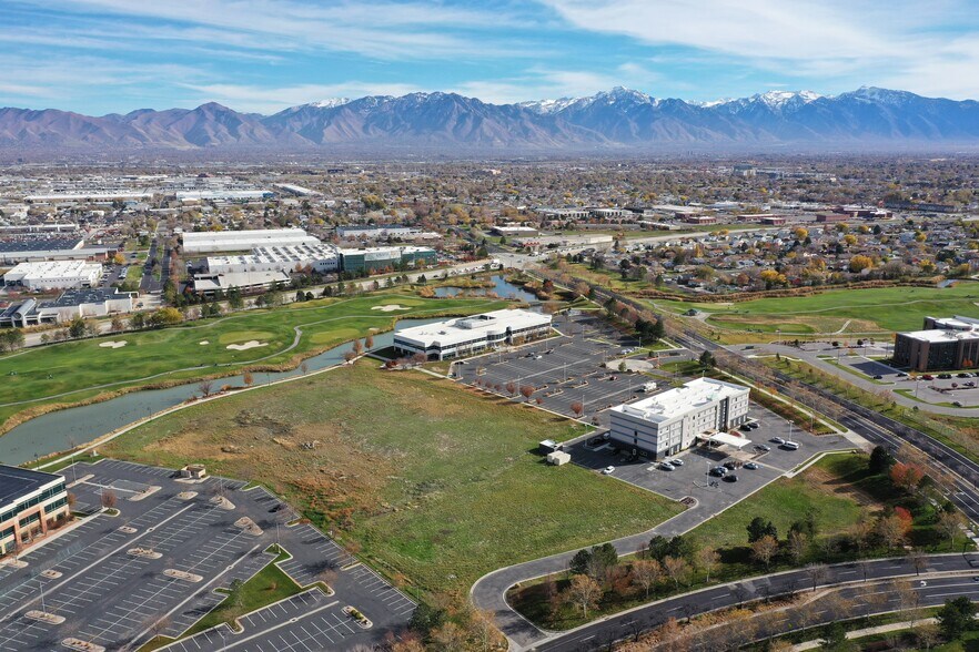 3930 W Parkway Blvd, Salt Lake City, UT à vendre - Photo de l’immeuble – Image 2 sur 28