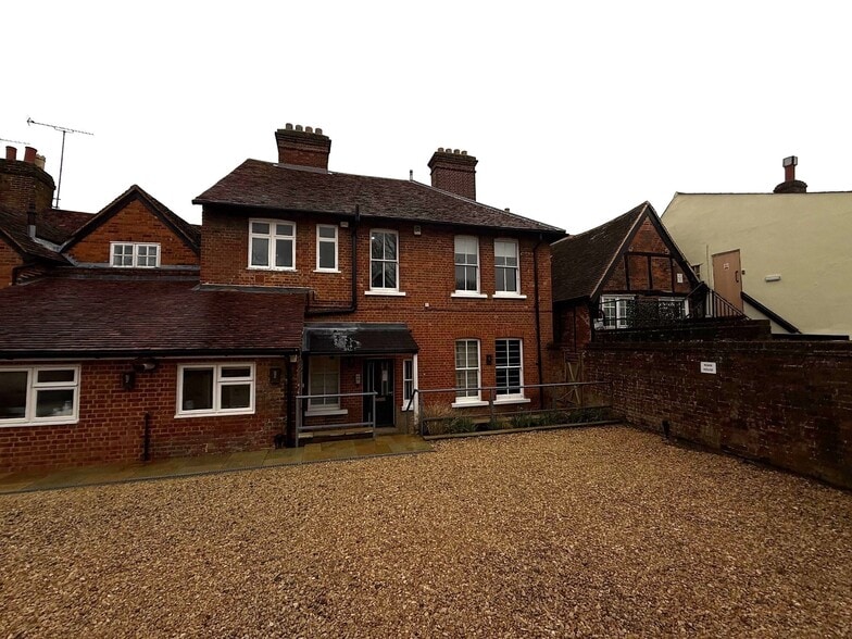 92 High St, Great Missenden à louer - Photo principale – Image 1 sur 7