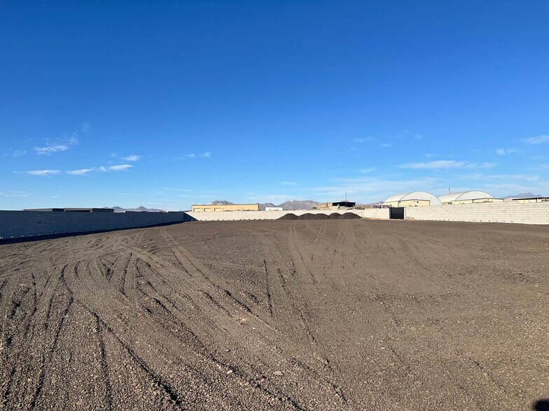 NWC West Guadalupe Road & South Warner Drive, Apache Junction, AZ à louer - Photo de l’immeuble – Image 3 sur 13