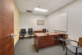 9512 Sunbeam Center Dr, Jacksonville, FL à louer Photo intérieure– Image 2 sur 51