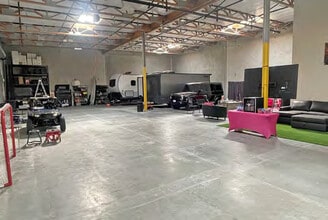 37371 Industry Way, Murrieta, CA à louer Photo intérieure– Image 2 sur 3