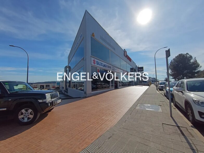 Industriel/Logistique dans El Vendrell, Tarragona à vendre - Photo de l’immeuble – Image 3 sur 9
