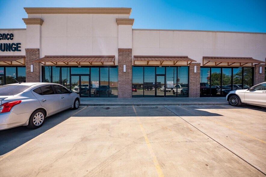 4020 7th St, Bay City, TX à louer - Photo de l’immeuble – Image 2 sur 19