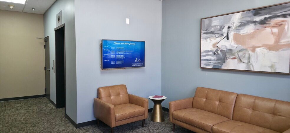 311 3rd Ave SE, Cedar Rapids, IA à louer - Photo de l’immeuble – Image 3 sur 7