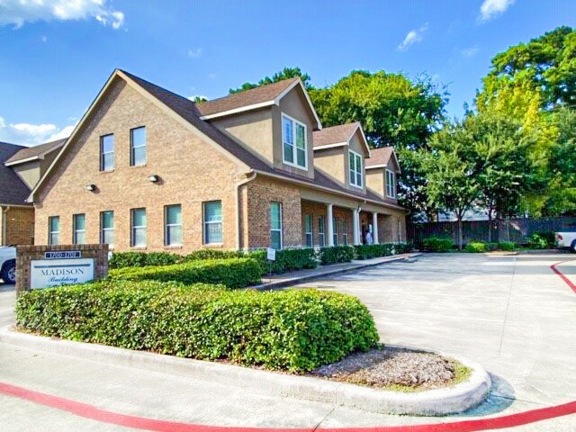 25511 Budde Rd, The Woodlands, TX à louer - Photo de l’immeuble – Image 2 sur 9