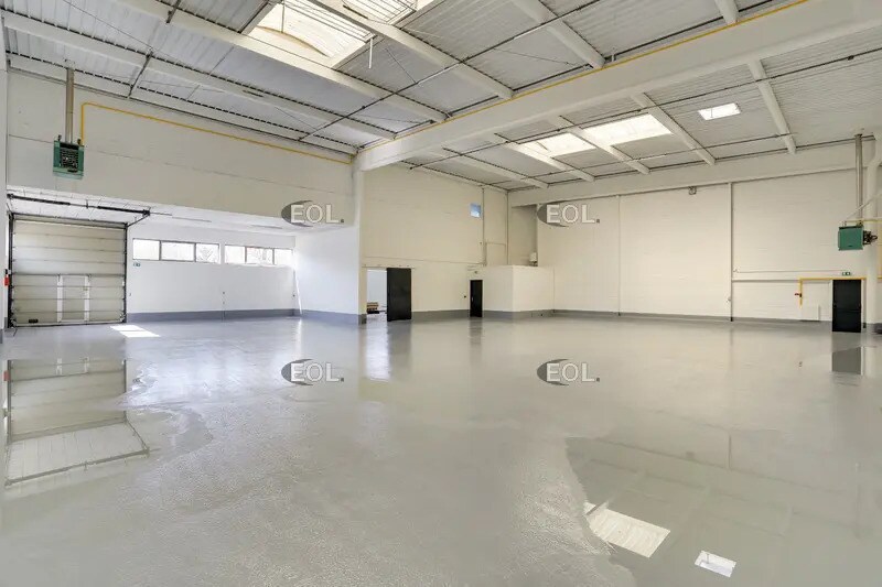 Local d’activités dans Bonneuil-sur-Marne à louer - Photo de l’immeuble – Image 3 sur 6