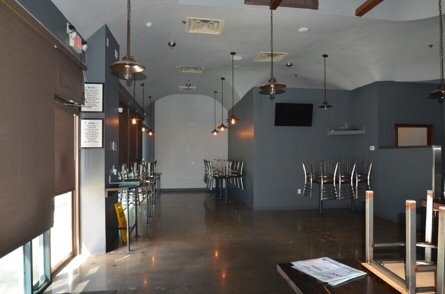 700 Durham Dr, Houston, TX à louer - Photo intérieure – Image 2 sur 10