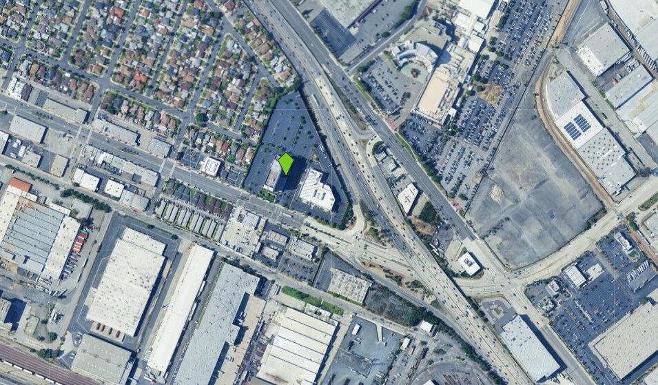 6055 E Washington Blvd, Commerce, CA à vendre Photo principale– Image 1 sur 2