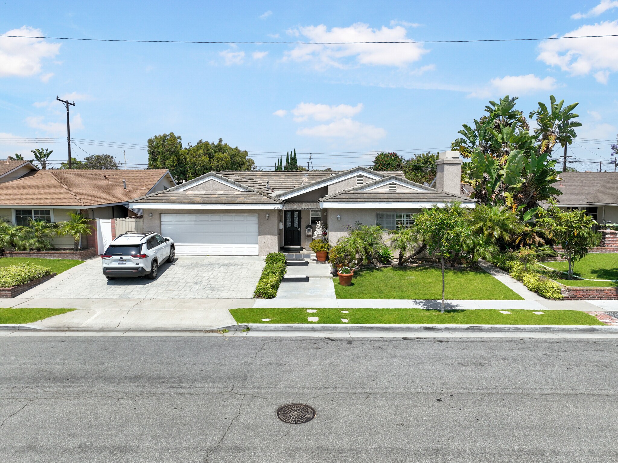 15332 Shasta Ln, Huntington Beach, CA à vendre Photo principale– Image 1 sur 35