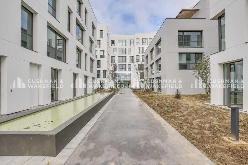 7 Rue Léonard De Vinci, Massy à louer - Photo de l’immeuble – Image 3 sur 18